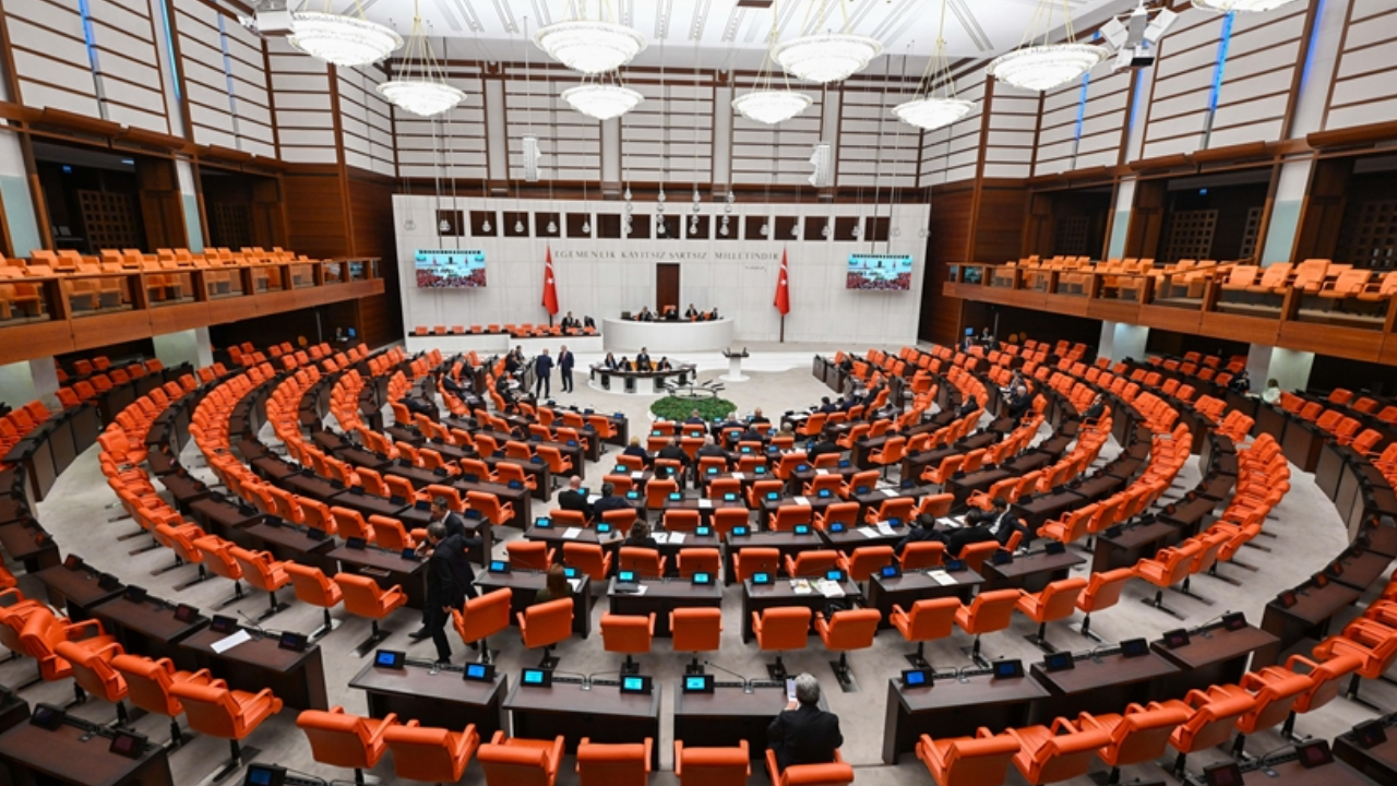 12-yargi-paketi-meclise-geldi-mi-ne-zaman-gelecek-yeni-yargi-paketinde-af-var-sXYIaQ5u.png