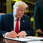 abd-yuksek-mahkemesi-trumpin-tarife-yetkisini-engelledi-J1HAGmG3.jpg
