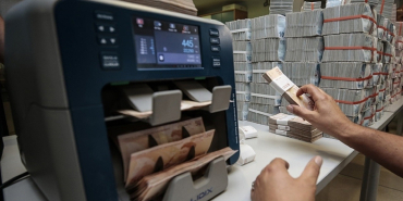 bankacilik-kredileri-2025te-hizlandi-en-buyuk-pay-imalatta-dVheOXHh.jpg
