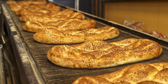 Gelenekler ve maneviyat ile ekonomiye canlılık katıyor