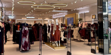 iflas-eden-moda-zincirinde-buyuk-tasfiye-40-magazada-dev-indirim-basladi-online-satis-tamamen-RguQDyub.jpg