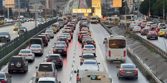 Son dakika: TÜİK açıkladı: Ocakta otomobil satışları düştü, araç sayısı yükseldi