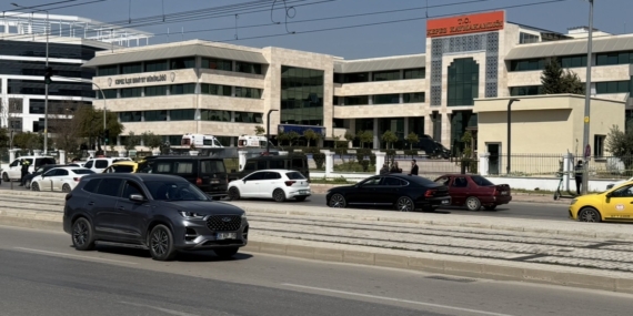 Son Dakika: Antalya Kepez Kaymakamlığı’nda Silah Sesleri