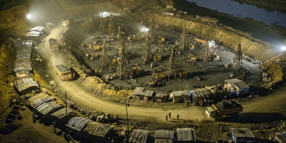 Maden Ocağına Silahlı Saldırı: 74 Ölü